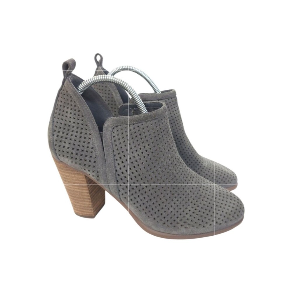 Vince Camuto Fyarino Women’s Perforated Shoes Suede Ankle Booties Gray Size 9